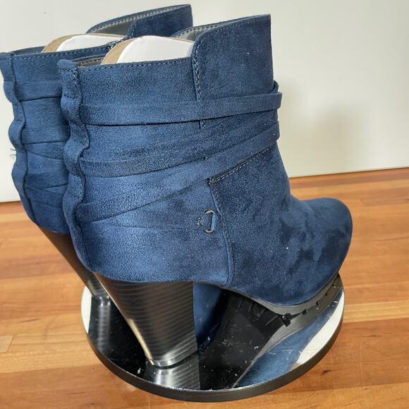 White Mountain Women's Spade Heeled Booties navy 8.5W - Picture 8 of 12